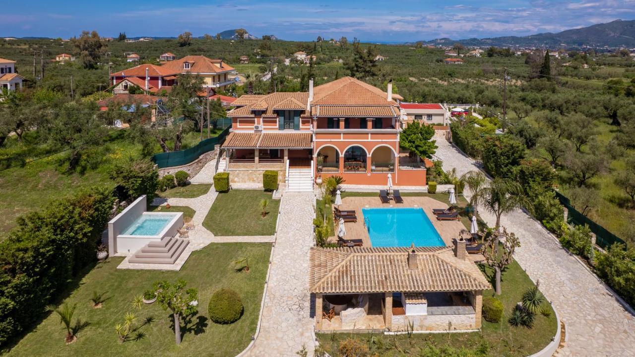 Amalthia Villa Mouzákion Exteriör bild