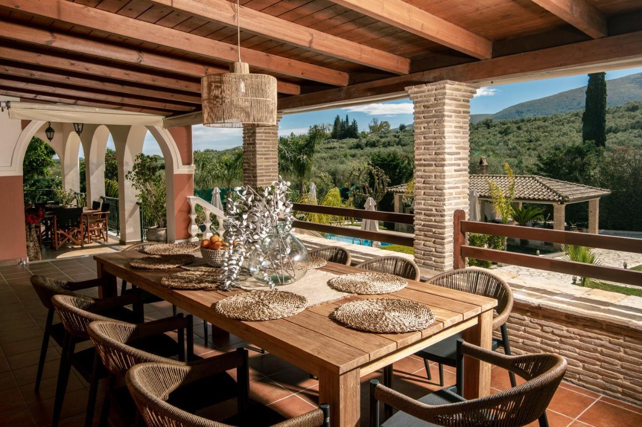 Amalthia Villa Mouzákion Exteriör bild